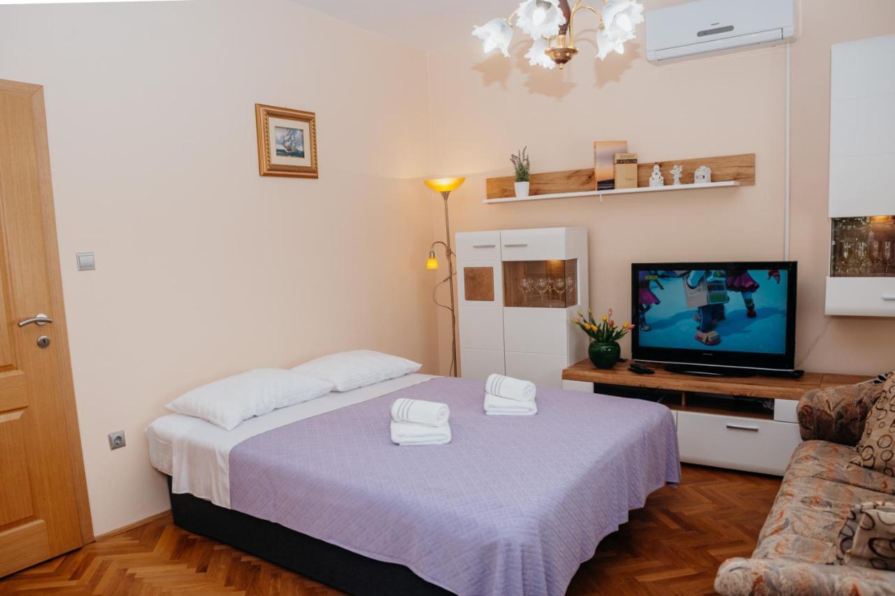 Apartman Neli ヴィル エクステリア 写真