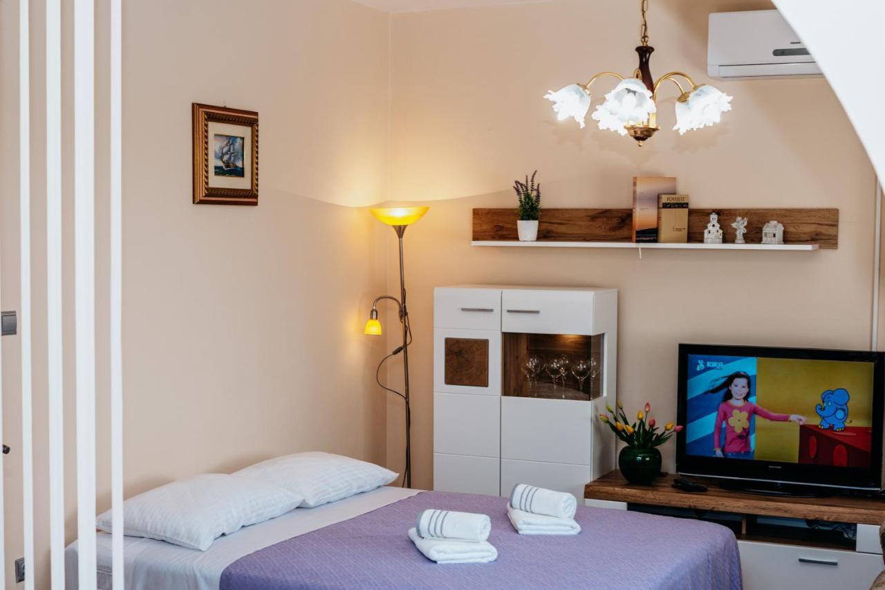 Apartman Neli ヴィル エクステリア 写真